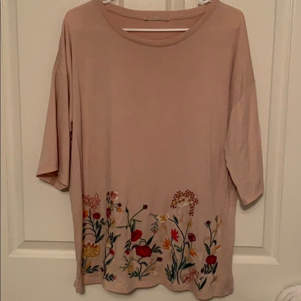 Nude embroidered tee